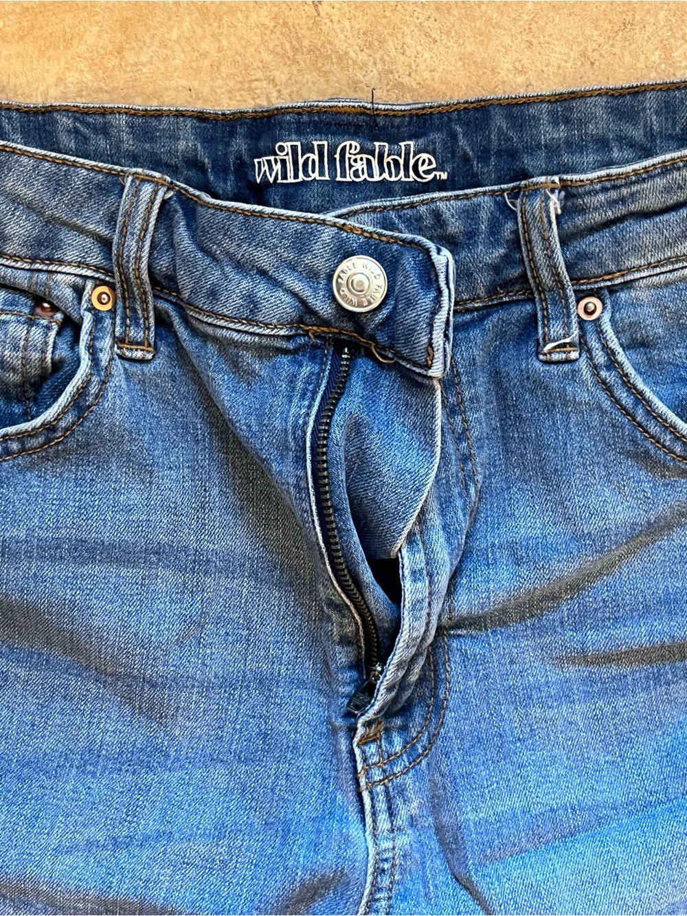 Wild Fable High-Rise Mom Jeans Distressed Ripped Blue Sz 10 Like New